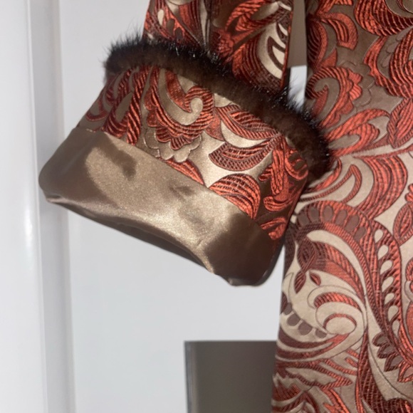 Grace Chuang 100% Silk Orange and Gold Brocade Coat - Picture 8 of 11
